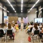 Inspiring Girls Chile lanza libro sobre liderazgo femenino junto a Rocío V. Trejo Miranda